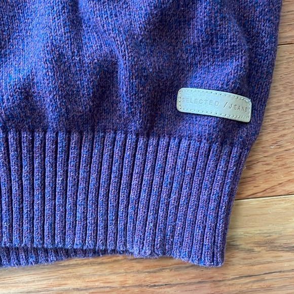 Urban Outfitters Sweater - Picture 2 of 4